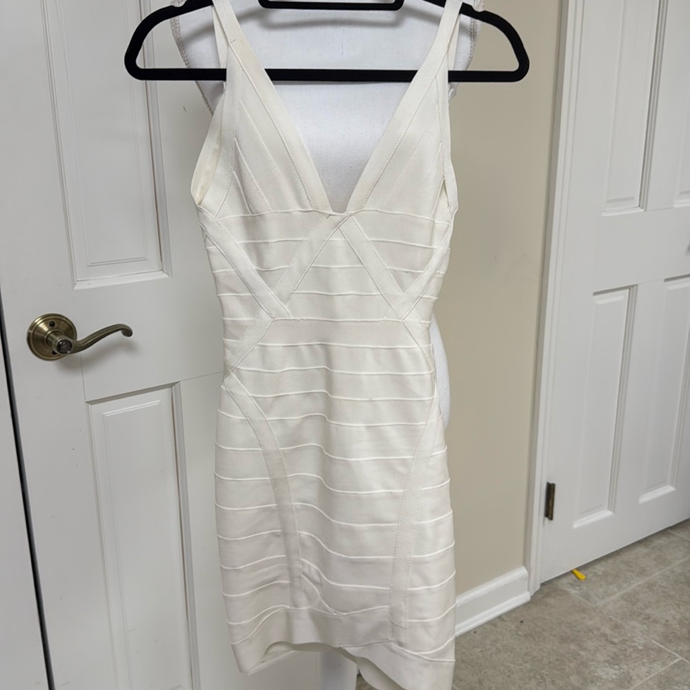 ⚫️ creamy white bandage dress⚫️